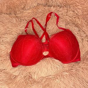 MUST GO BY 11/10!! VS push-up bra